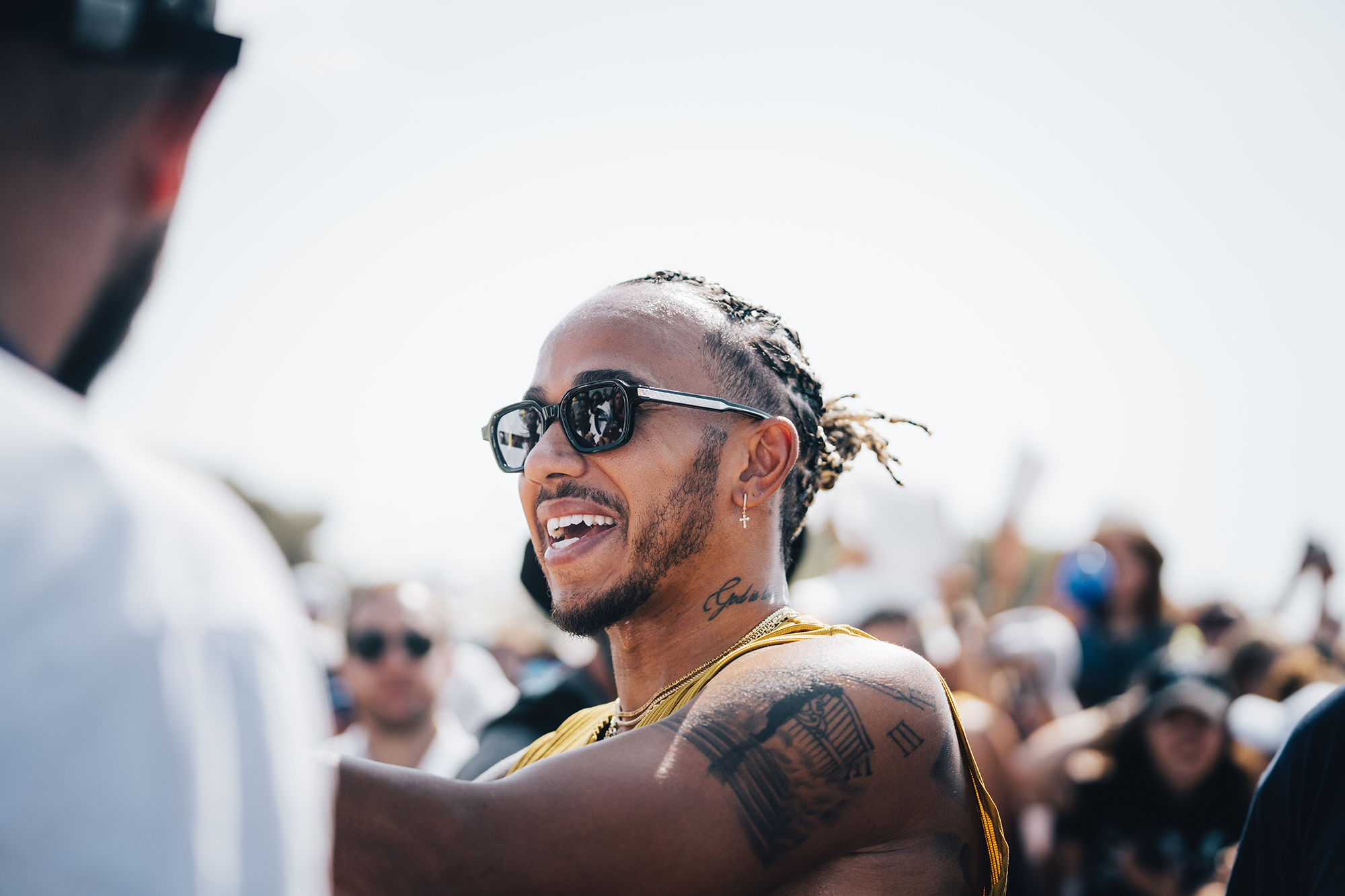 LEWIS HAMILTON WITH FANS